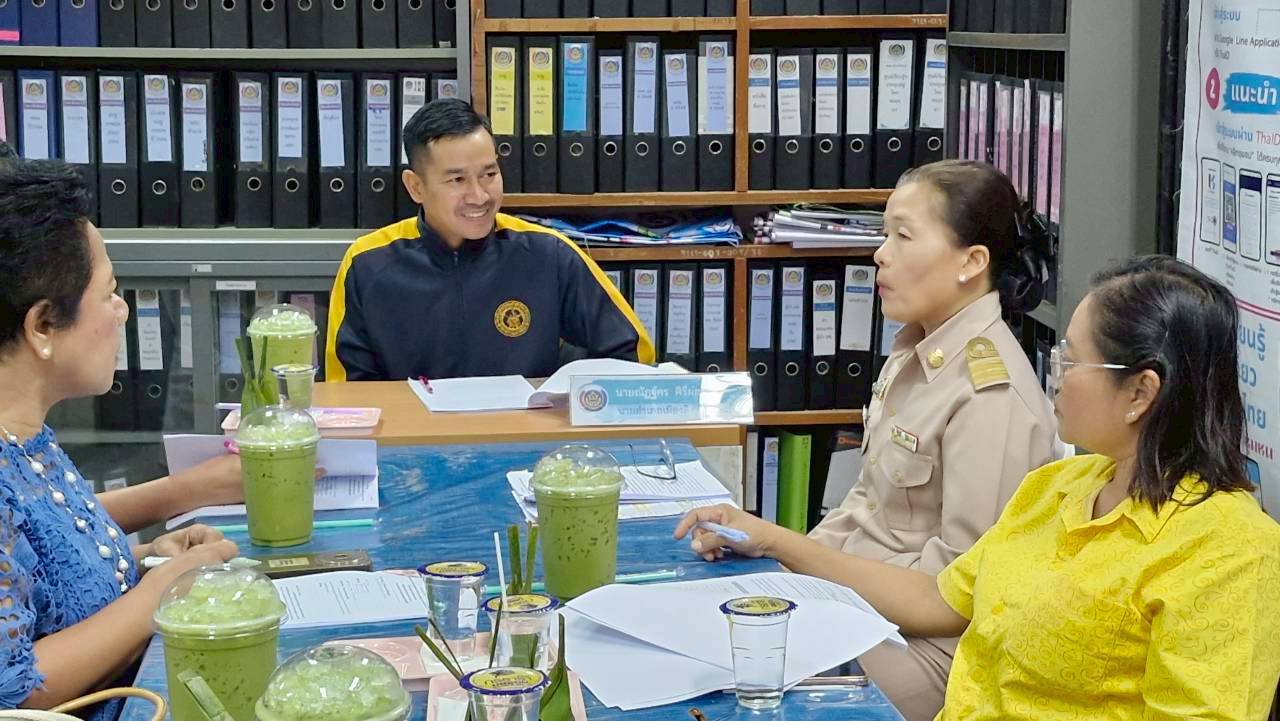 พช.เมืองสิงห์บุรี ประชุมคณะอนุกรรมการกลั่นกรองและติดตามการดำเนินงานกองทุนพัฒนาบทบาทสตรีอำเภอเมืองสิงห์บุรี ครั้งที่ 5/2568